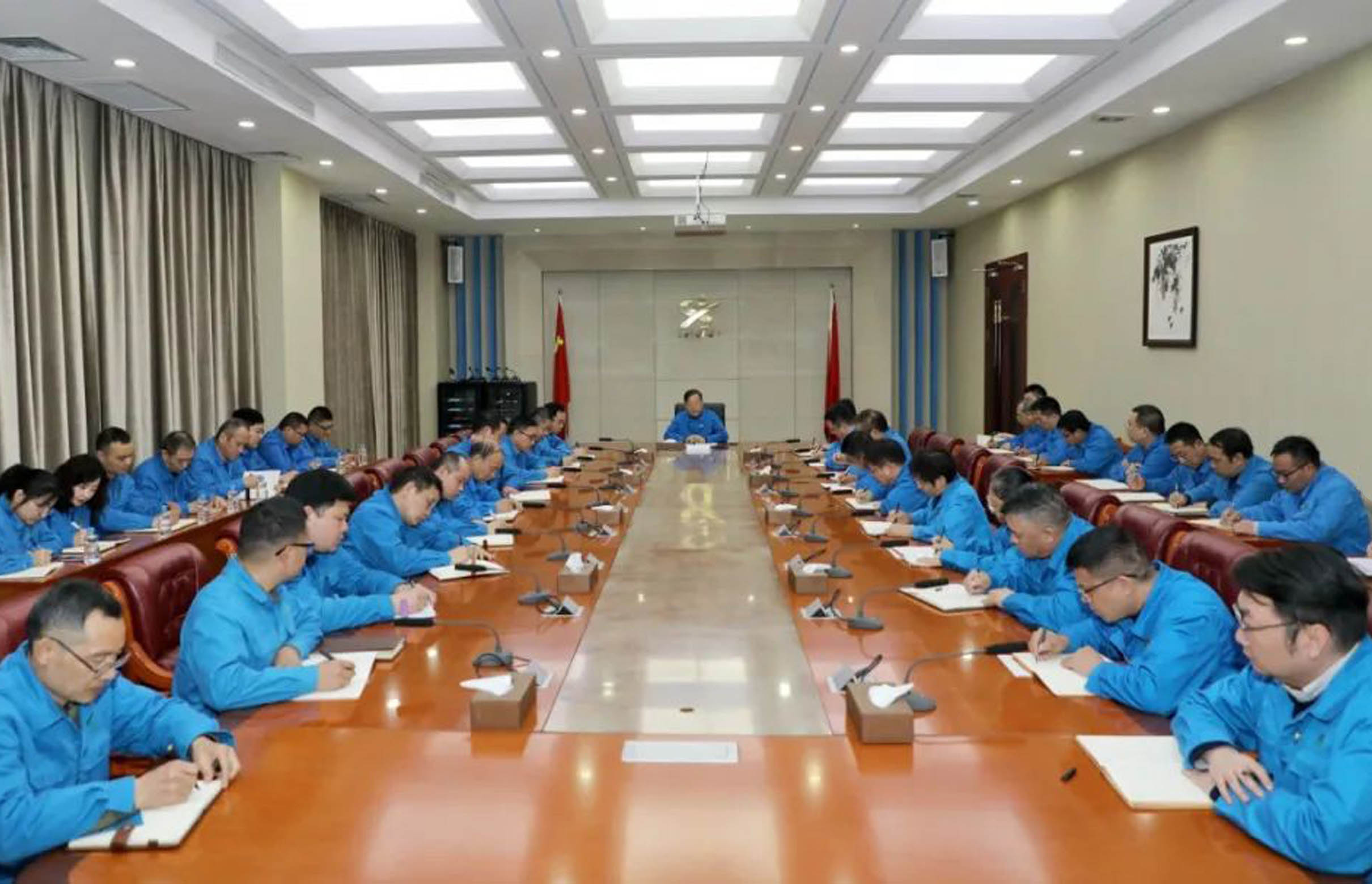 学习民营企业座谈会精神——乐竞(中国)集团:发挥装备能力强、制造能力强、创新能力强的优势,坚守主业、做强实业。